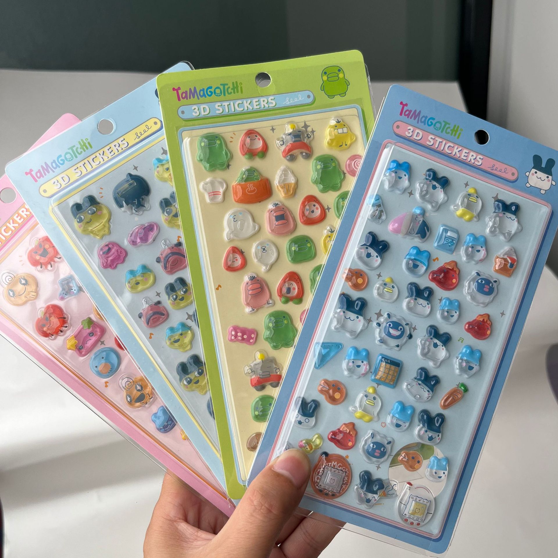 Laptop Accessories Toy - Sevimli Tamagotchi 3D Kabarık Çıkartmalar Retro